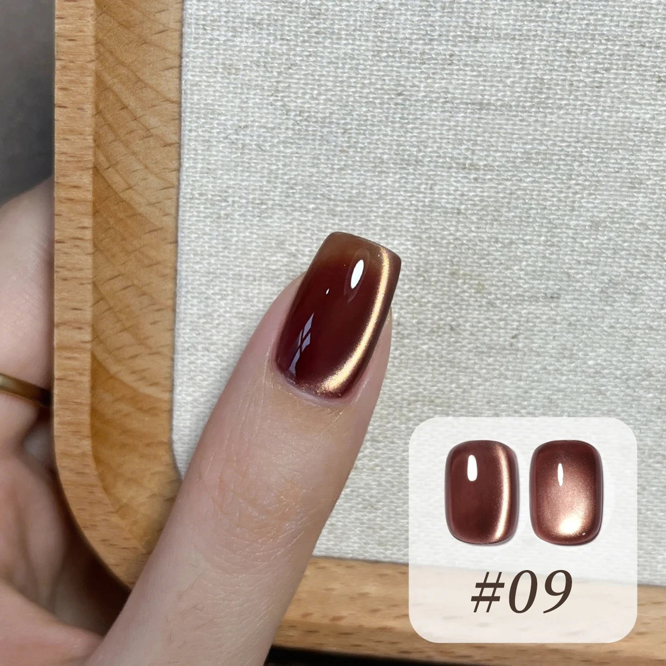 Brown Nails Champagne