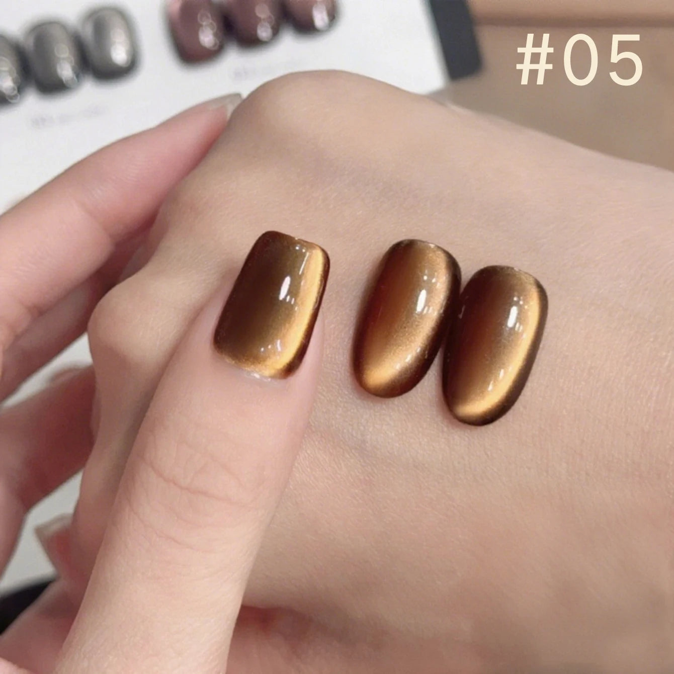 Brown Nails Champagne