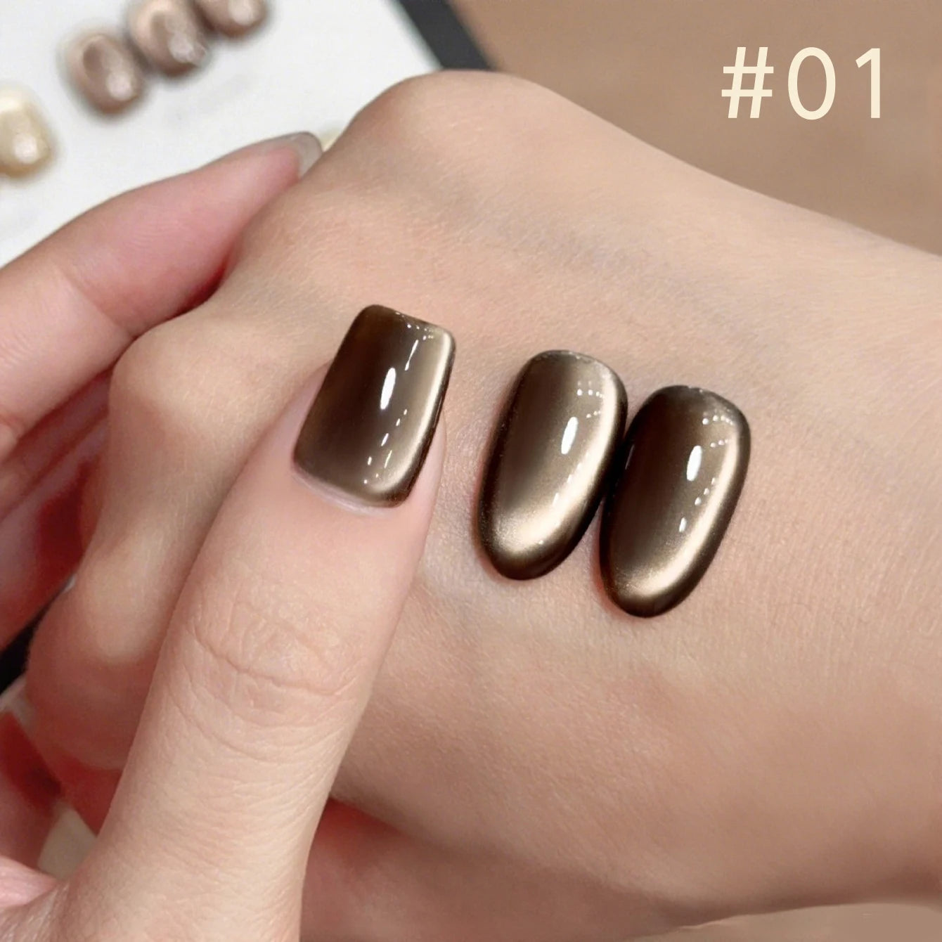 Brown Nails Champagne